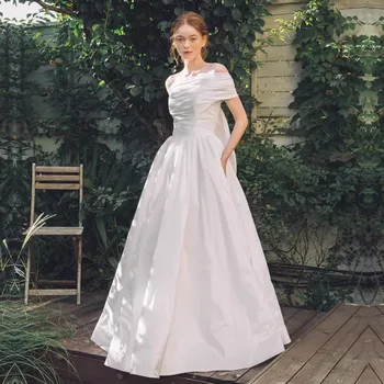 Стильное простое атласное белое свадебное платье А-силуэта на одно плечо без бретелек с бантом, индивидуальный корсет для свадьбы
