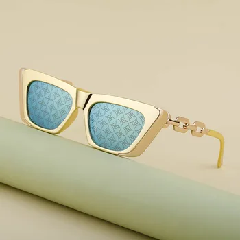 Солнцезащитные очки на ножке с цепочкой 