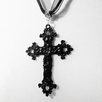 Большой черный орнаментированный средневековый викторианский крест, ожерелье из черной ленты и шнура в готическом стиле
